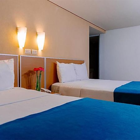 Kasa Hotel & Suites Irapuato Zewnętrze zdjęcie