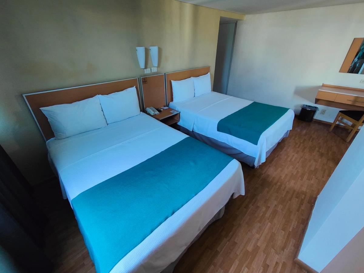 Kasa Hotel & Suites Irapuato Zewnętrze zdjęcie