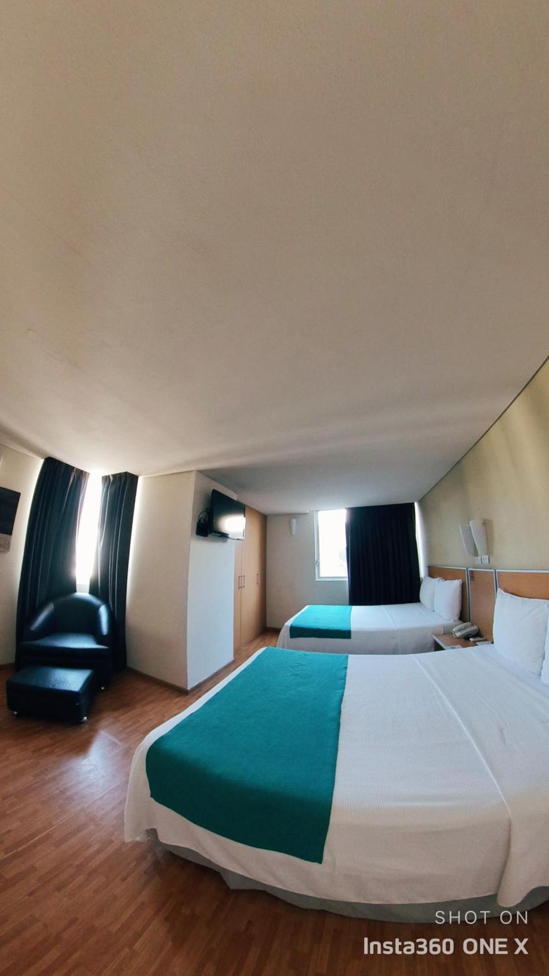 Kasa Hotel & Suites Irapuato Zewnętrze zdjęcie