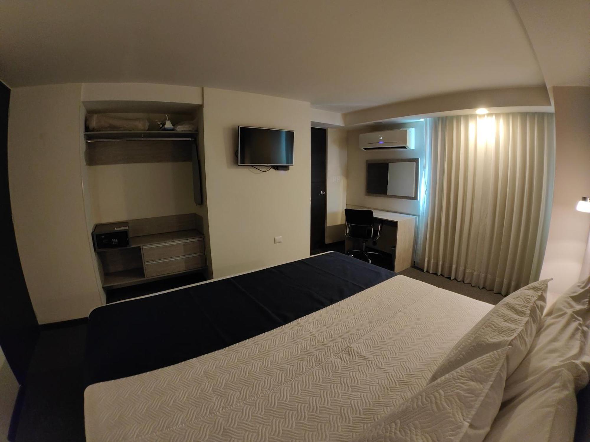 Kasa Hotel & Suites Irapuato Zewnętrze zdjęcie