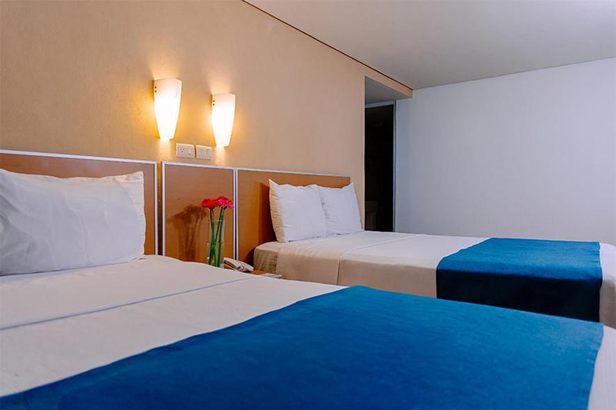 Kasa Hotel & Suites Irapuato Zewnętrze zdjęcie