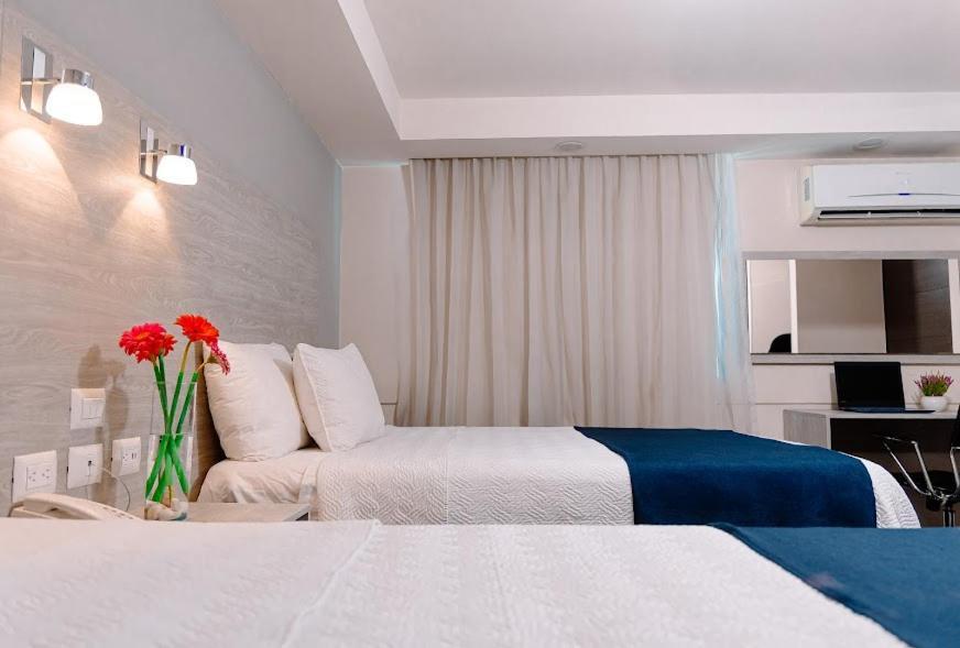 Kasa Hotel & Suites Irapuato Zewnętrze zdjęcie
